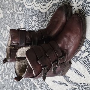 Like New Frye Valerie Shearling Boots